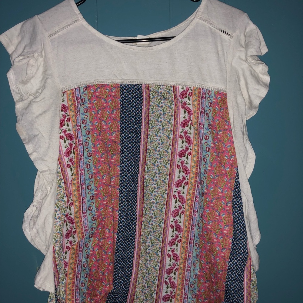 It’s a cute detailed shirt